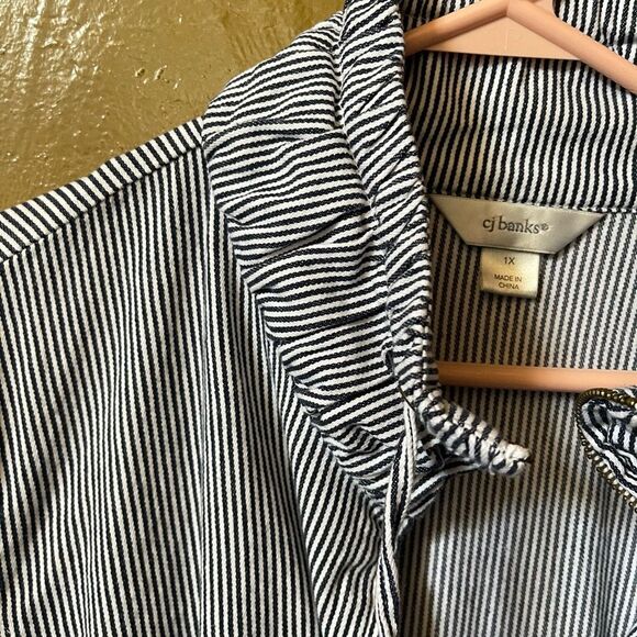 CJ Banks size 1X striped zip front jacket 98% cotton 2% spandex. - Picture 7 of 8